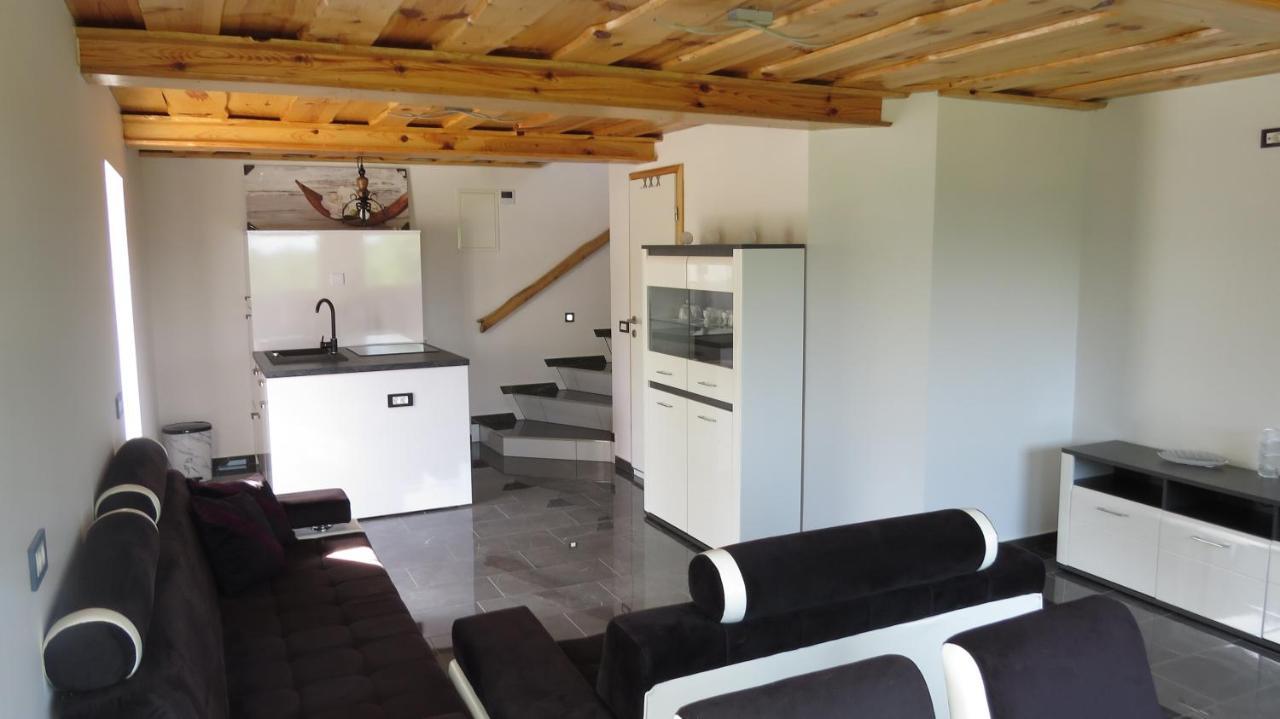 Grajsko Vila Metlika Exterior foto