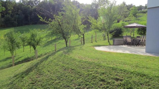 Grajsko Vila Metlika Exterior foto